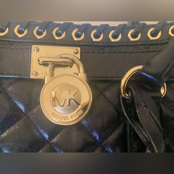 Michael Kors Leather Quilted Small Hamilton Bag with Gold Hardware - Picture 2 of 9